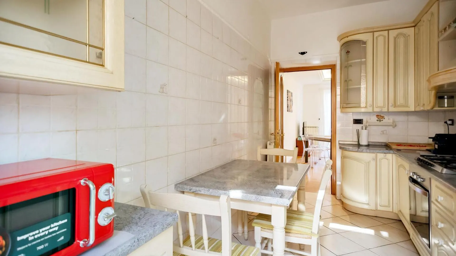 Apartment Live Roma - Casa Vacanze Sampietrini Italy