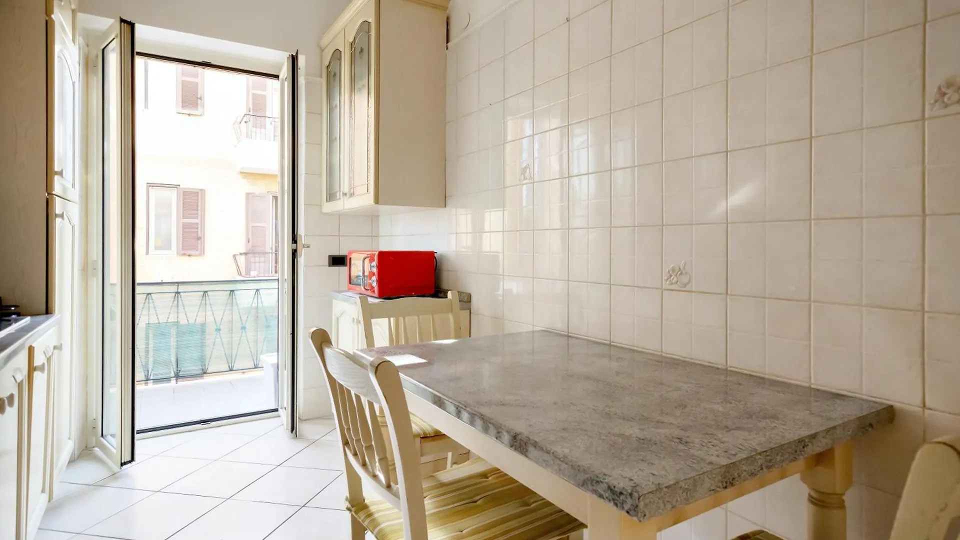 Apartment Live Roma - Casa Vacanze Sampietrini