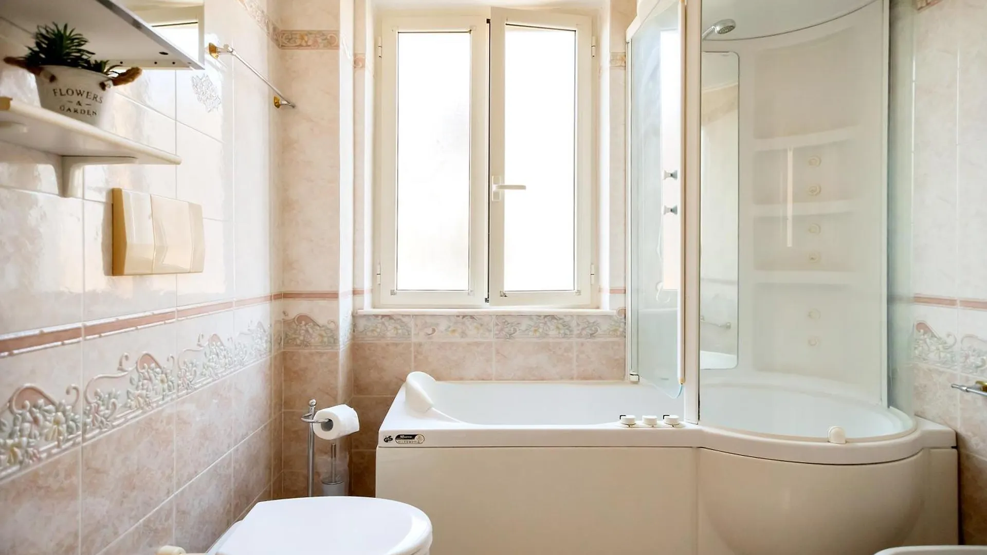 Live Roma - Casa Vacanze Sampietrini Apartment