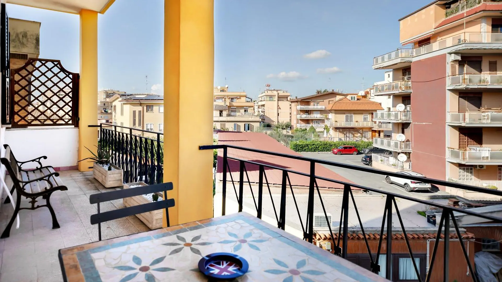 Live Roma - Casa Vacanze Sampietrini contacts